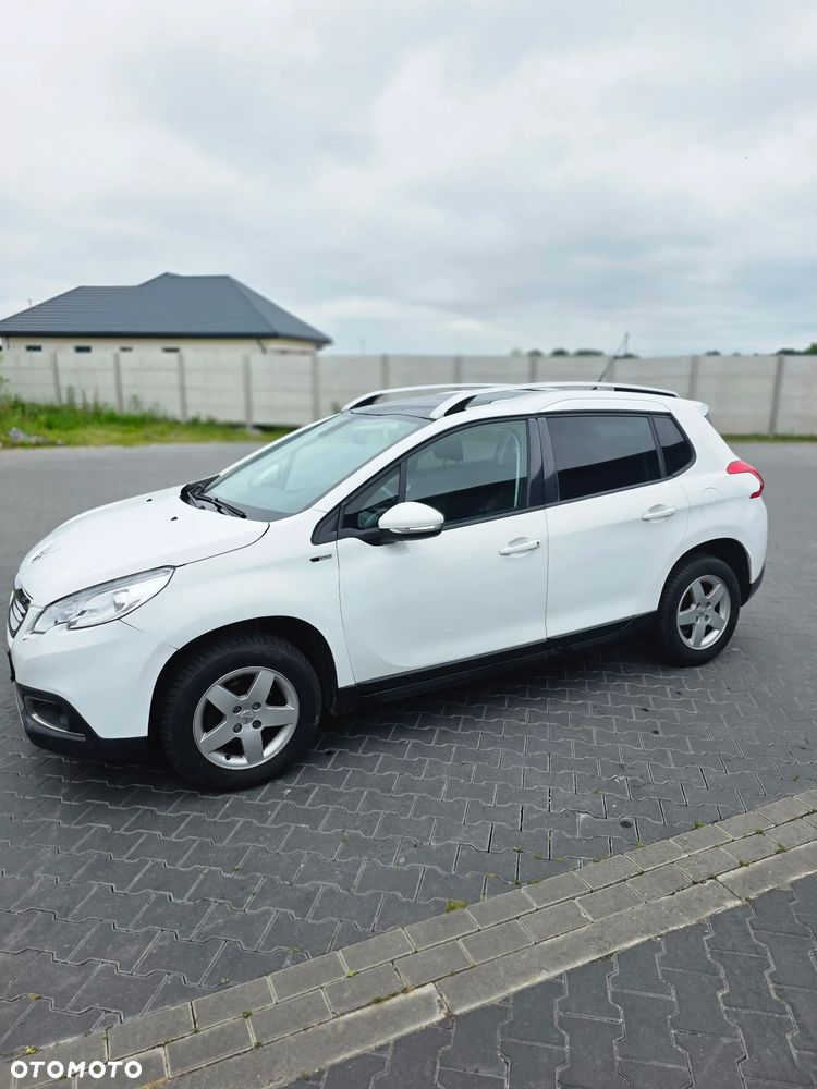 Peugeot 2008 1.2 Pure Tech Style - 21