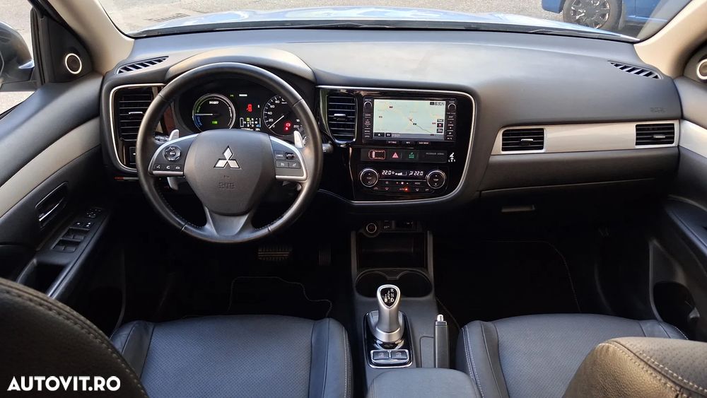 Mitsubishi Outlander 2.0 Litre DOHC MIVEC 4WD Instyle Navi - 8