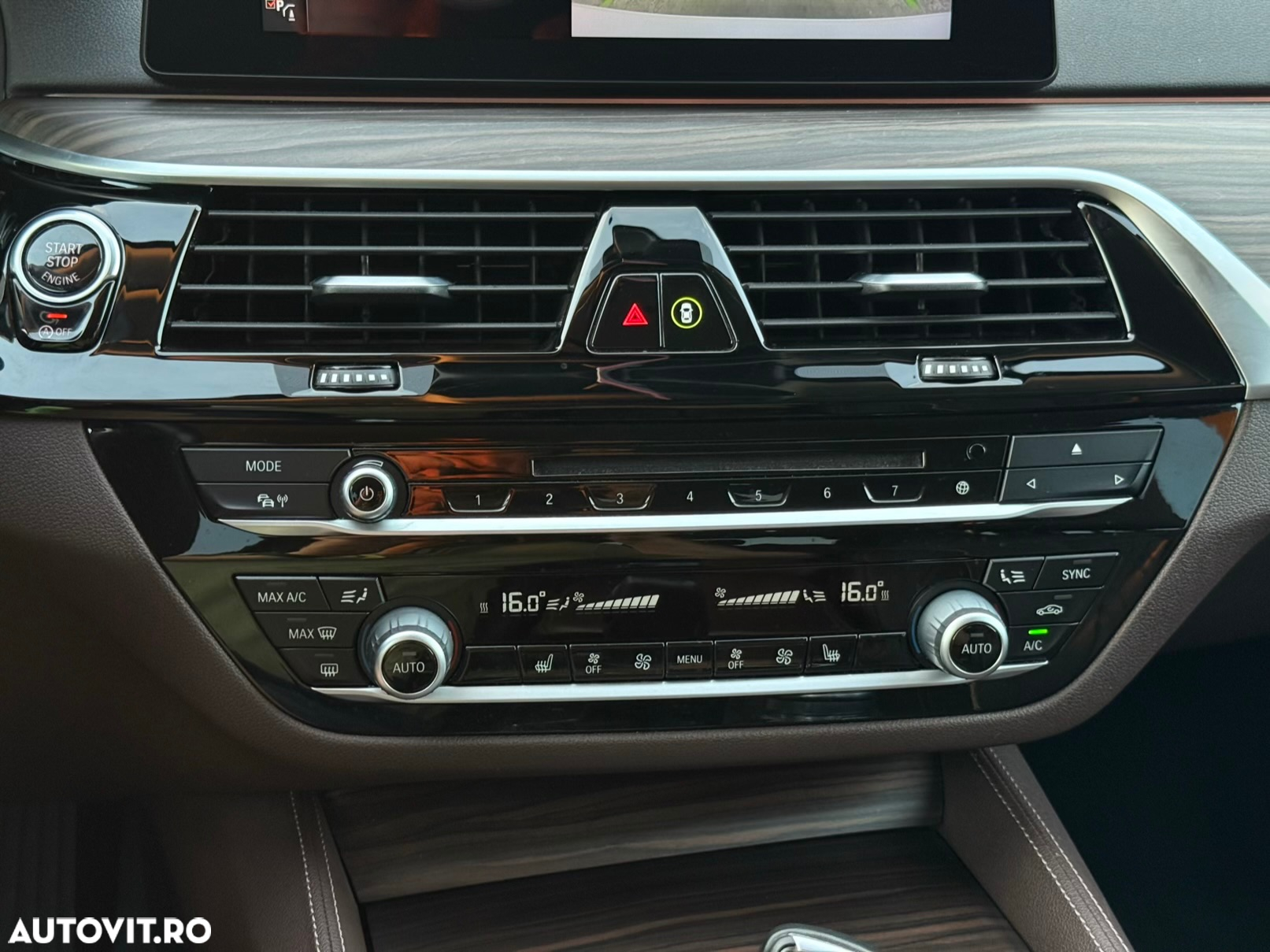 BMW Seria 5 520d Touring Aut. Luxury Line - 11