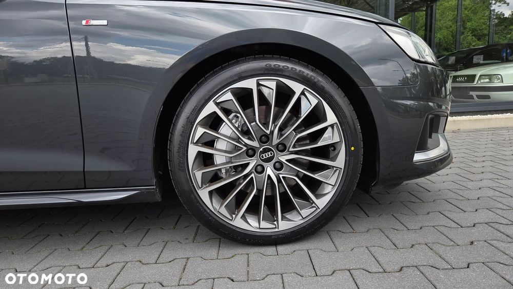 Audi A4 Avant - 27