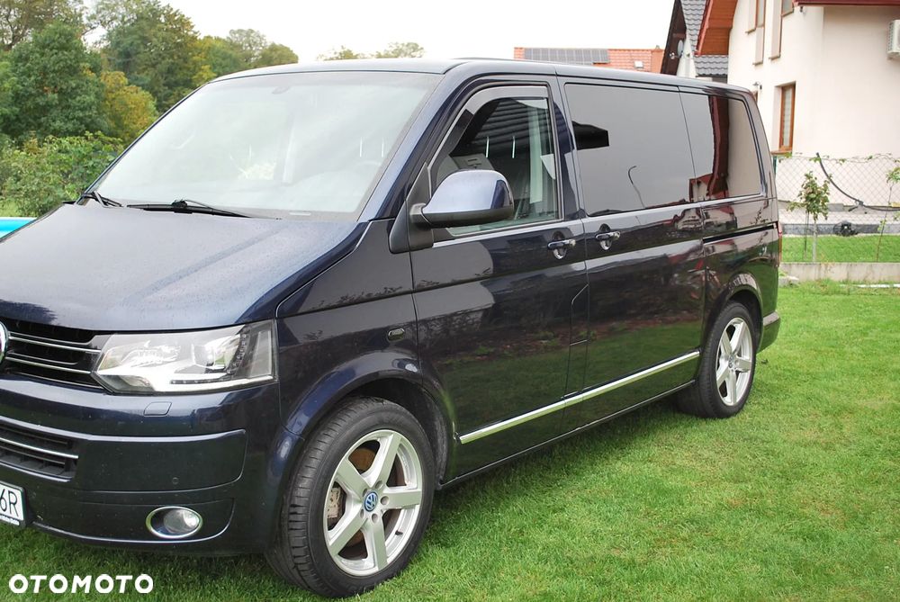 Volkswagen Multivan - 2