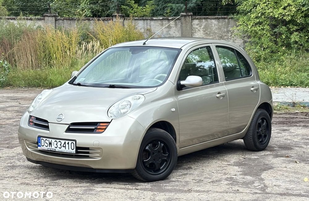 Nissan Micra - 2