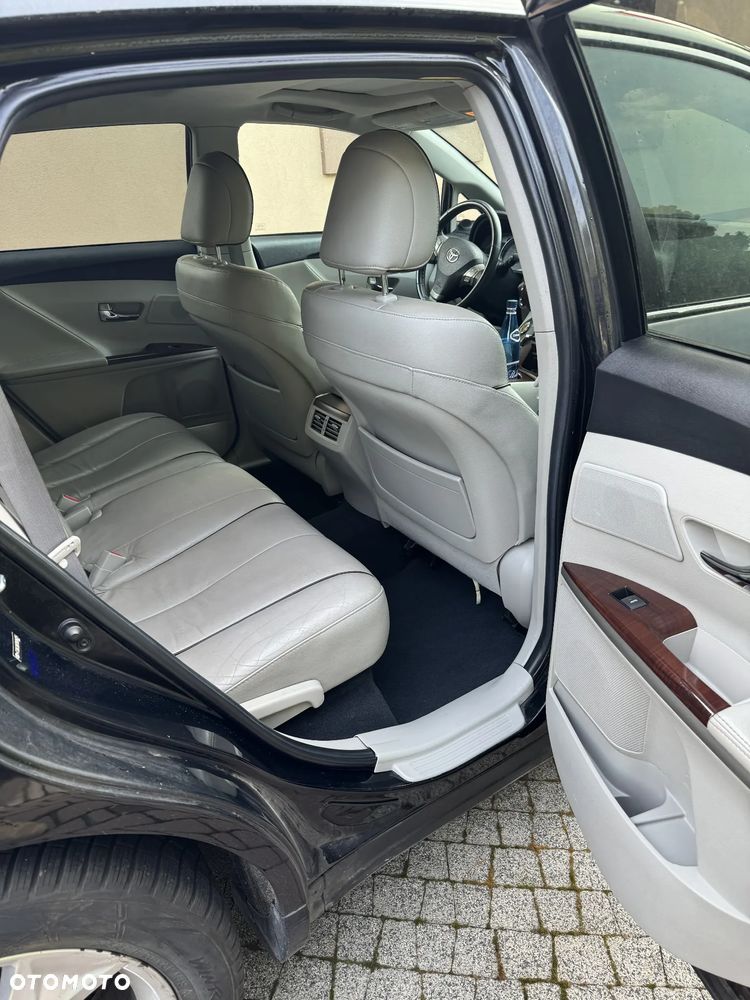 Toyota Venza 3.5 V6 AWD - 12