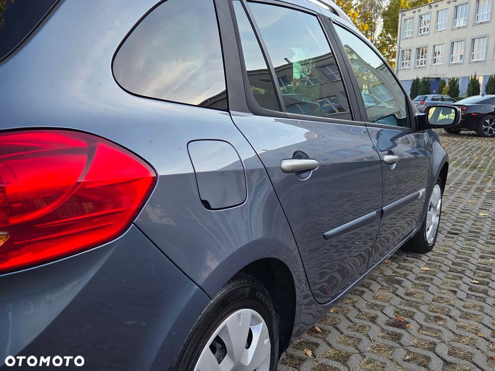Renault Clio - 16