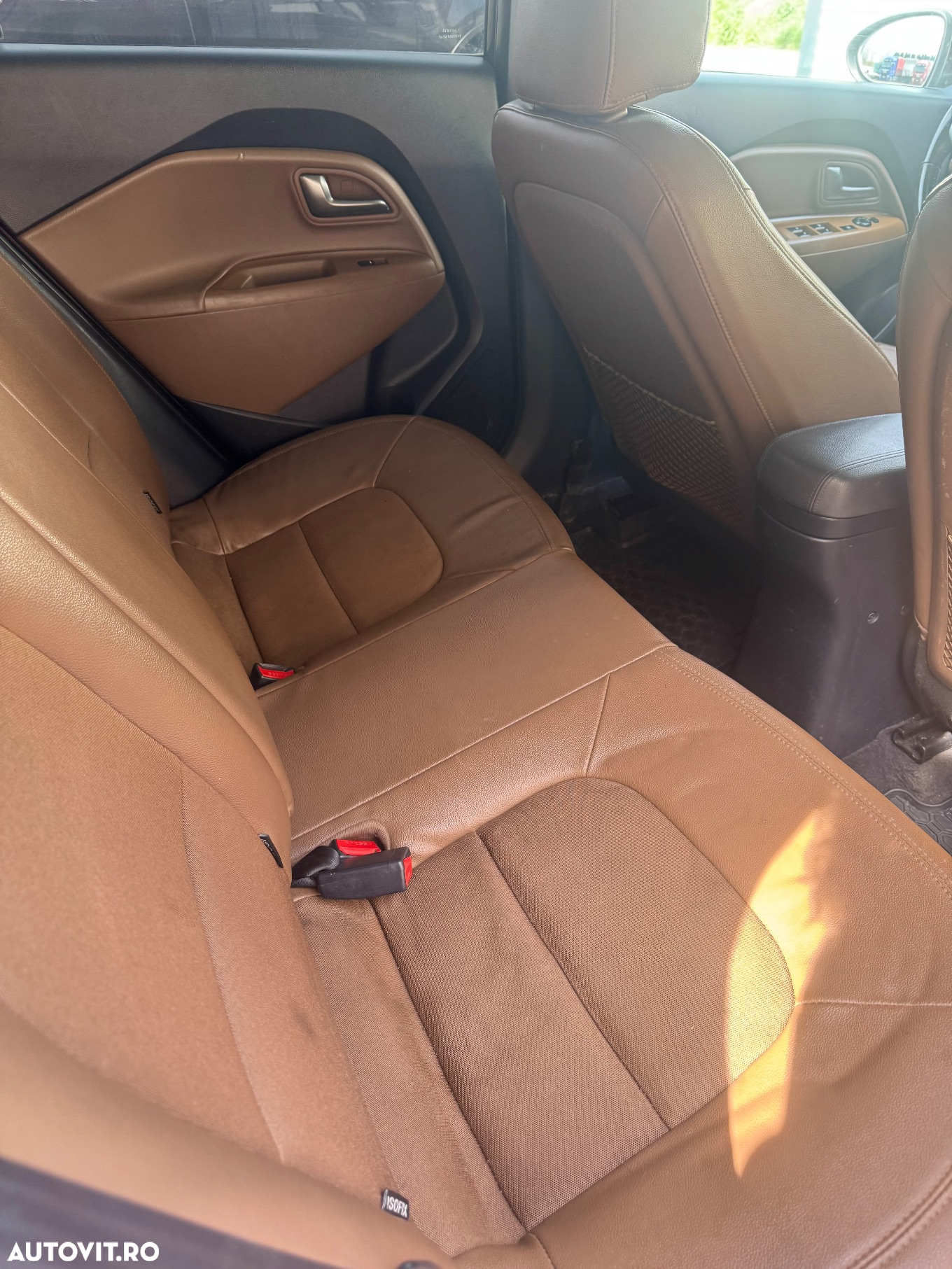 Kia Rio - 4