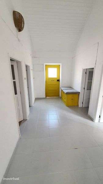 São Luís – Bairro Azul: Moradia com Potencial e Jardim - Grande imagem: 2/12