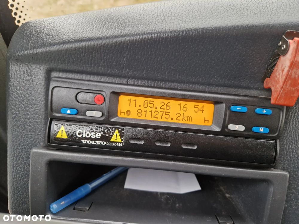 Volvo 8700 - 12