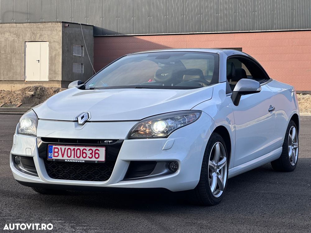 Renault Megane TCe 180 GT - 16