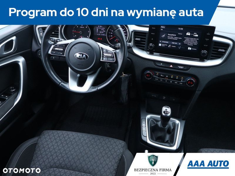 Kia Ceed - 9
