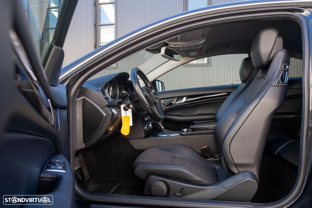 Mercedes-Benz C 220 - 28