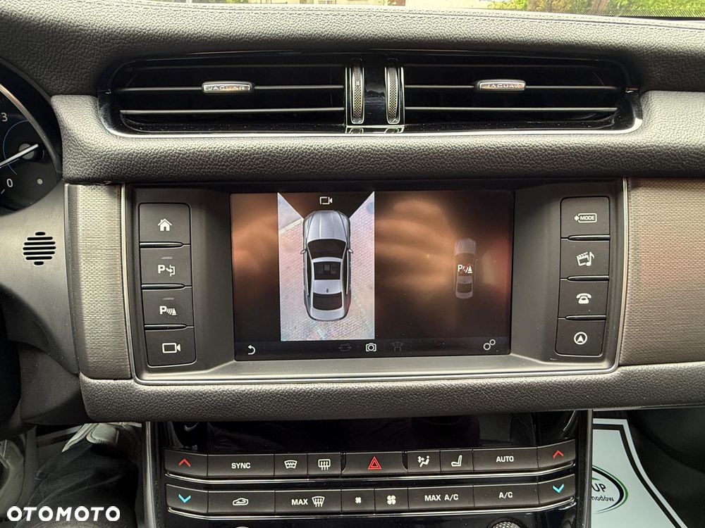 Jaguar XF S AWD - 18