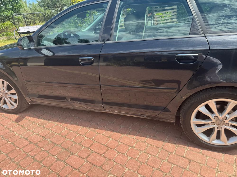 Audi A3 Sportback 2.0 TDI DPF quattro Ambition - 5