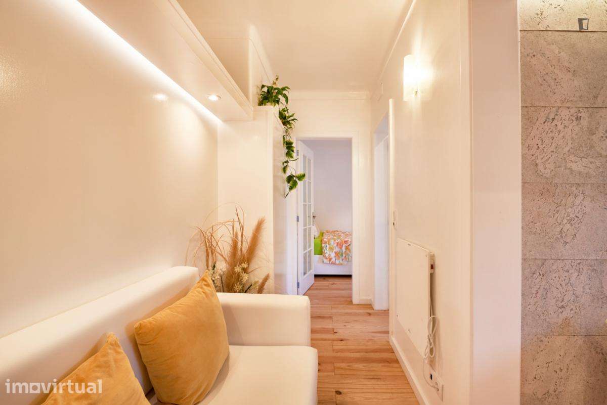 Apartamento com 1 quartos - localizado em Alvalade Lisbon - Grande imagem: 3/48