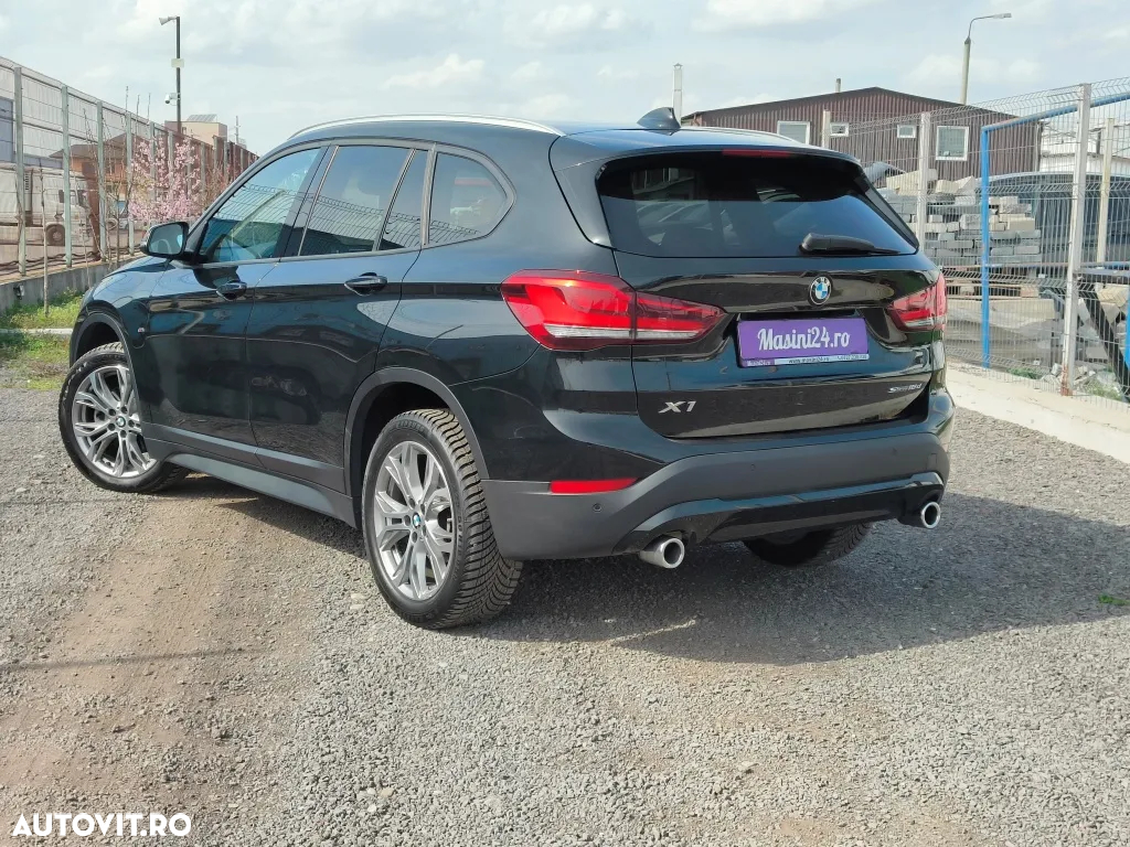 BMW X1 sDrive18d Aut. Sport Line - 4