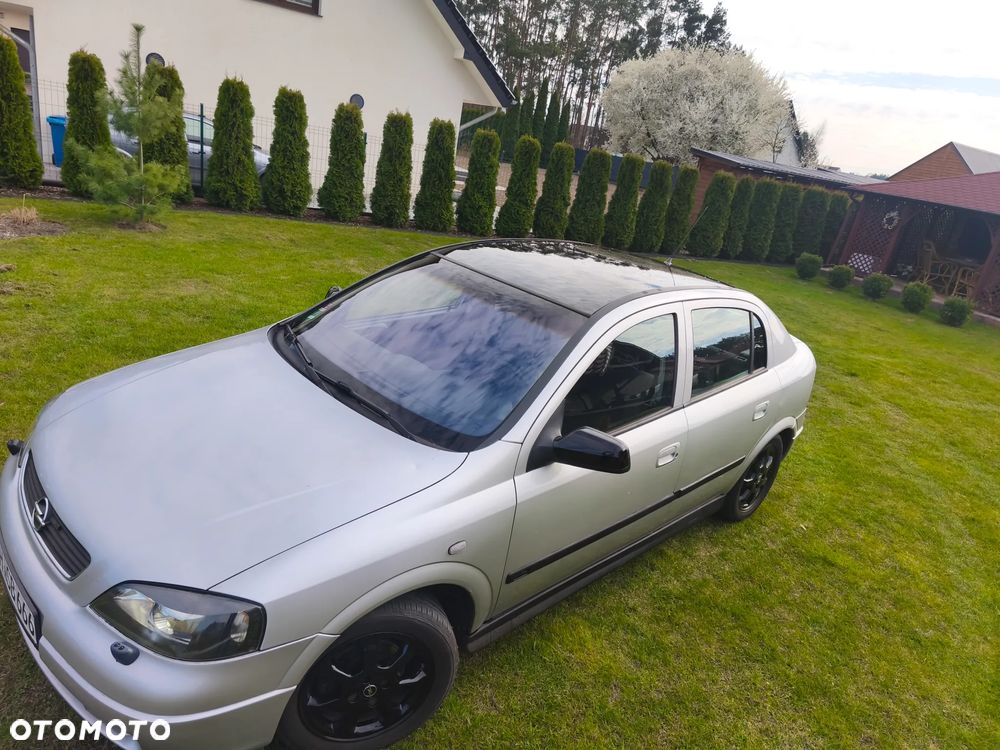 Opel Astra 1.6 NJoy - 13