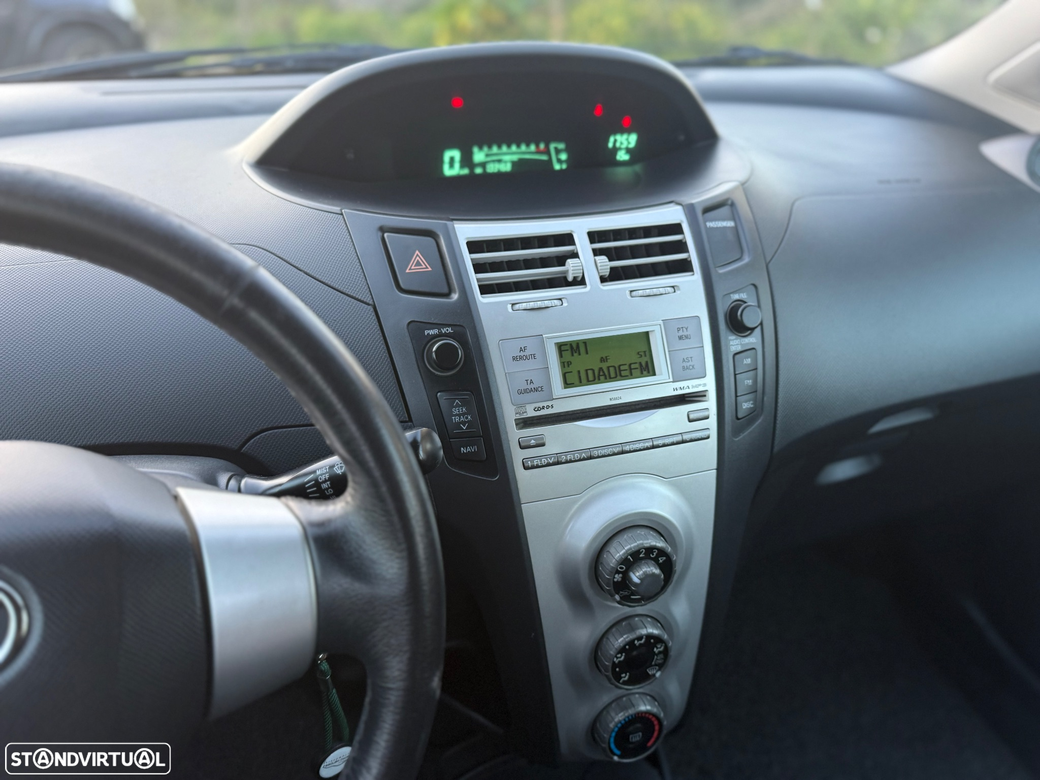 Toyota Yaris 1.0 VVT-i - 13
