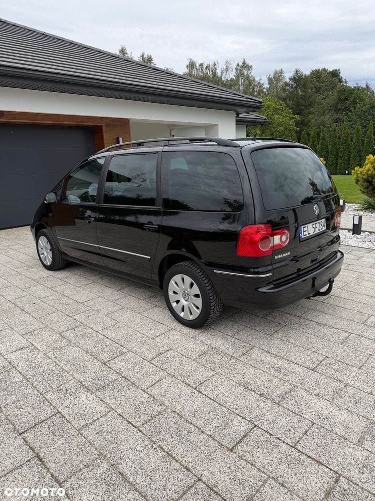 Volkswagen Sharan 2.0 TDI Comfortline - 4