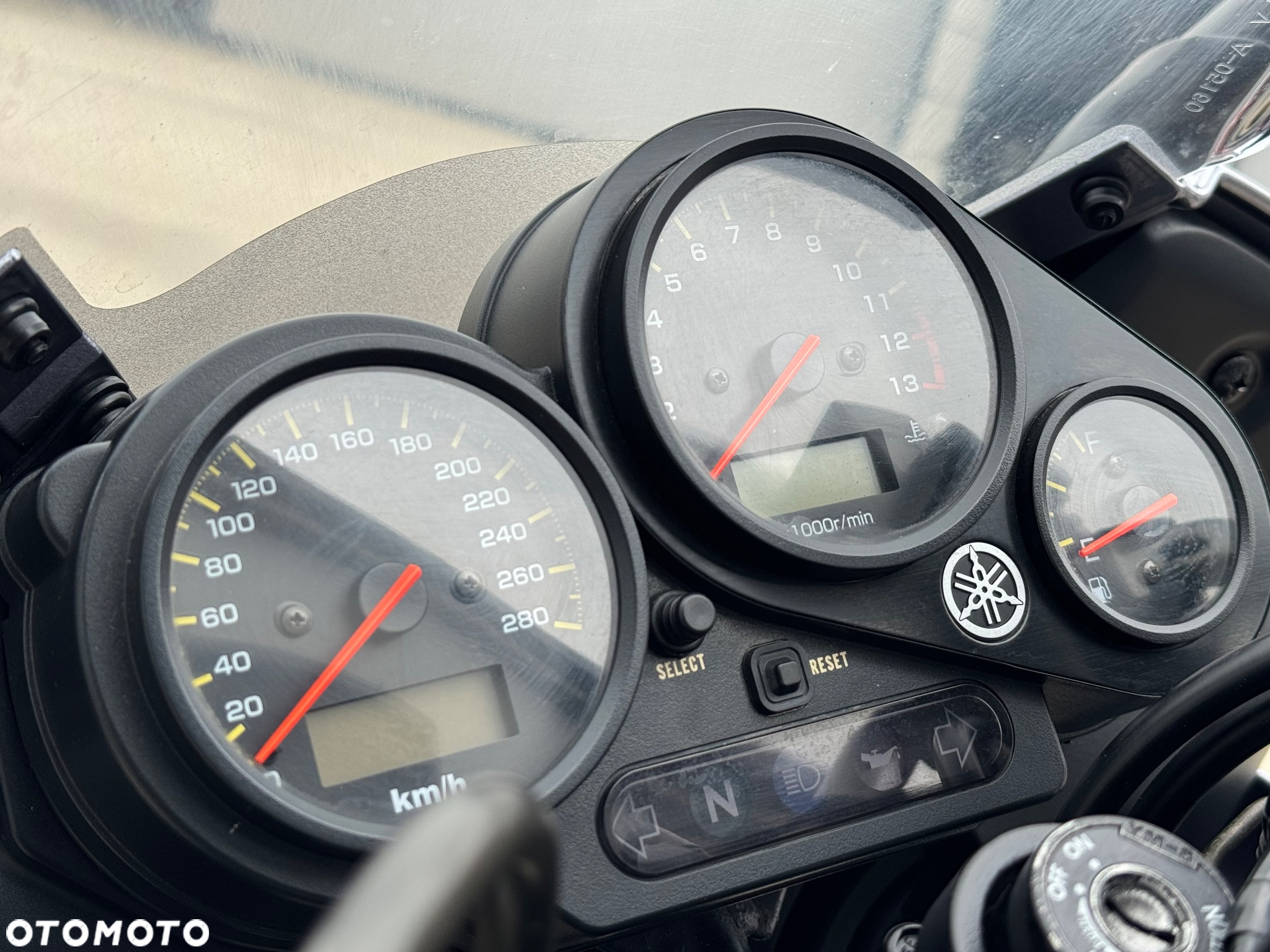 Yamaha FZS - 10