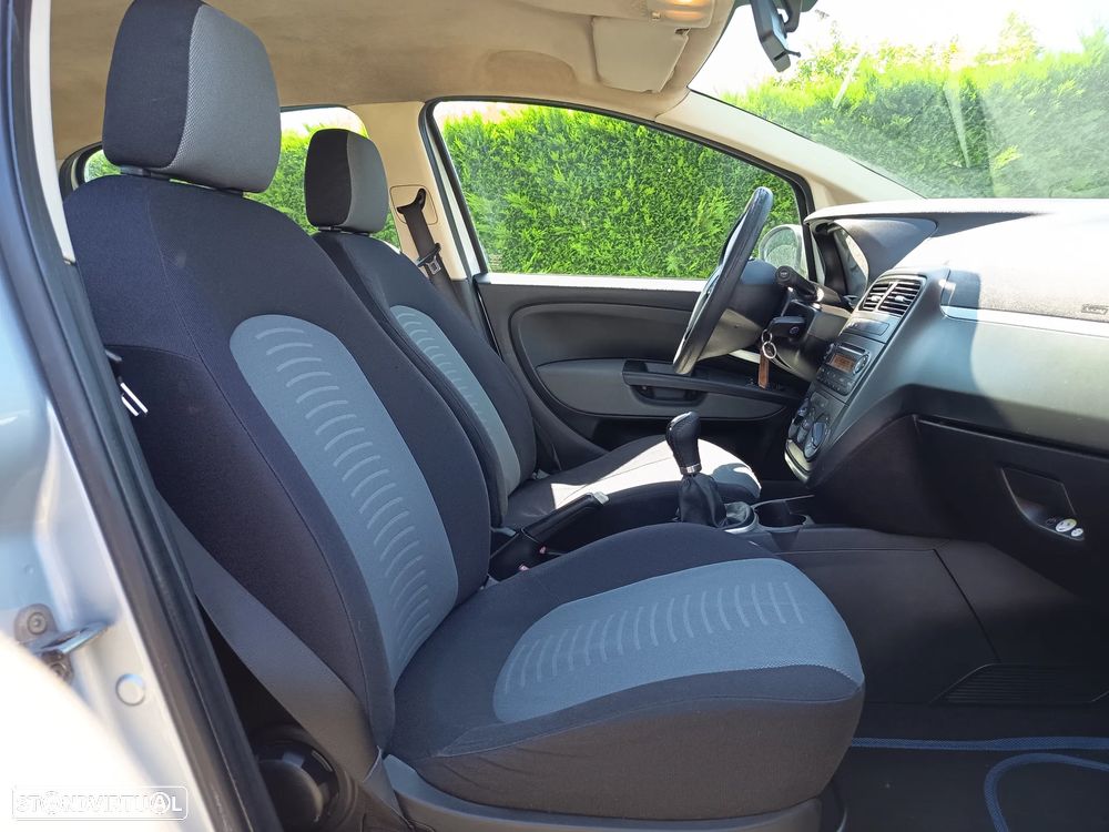 Fiat Grande Punto - 13