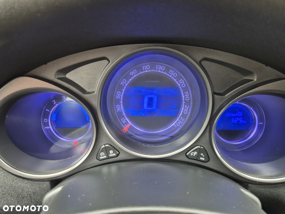 Citroën C4 e-HDi 115 Exclusive - 35