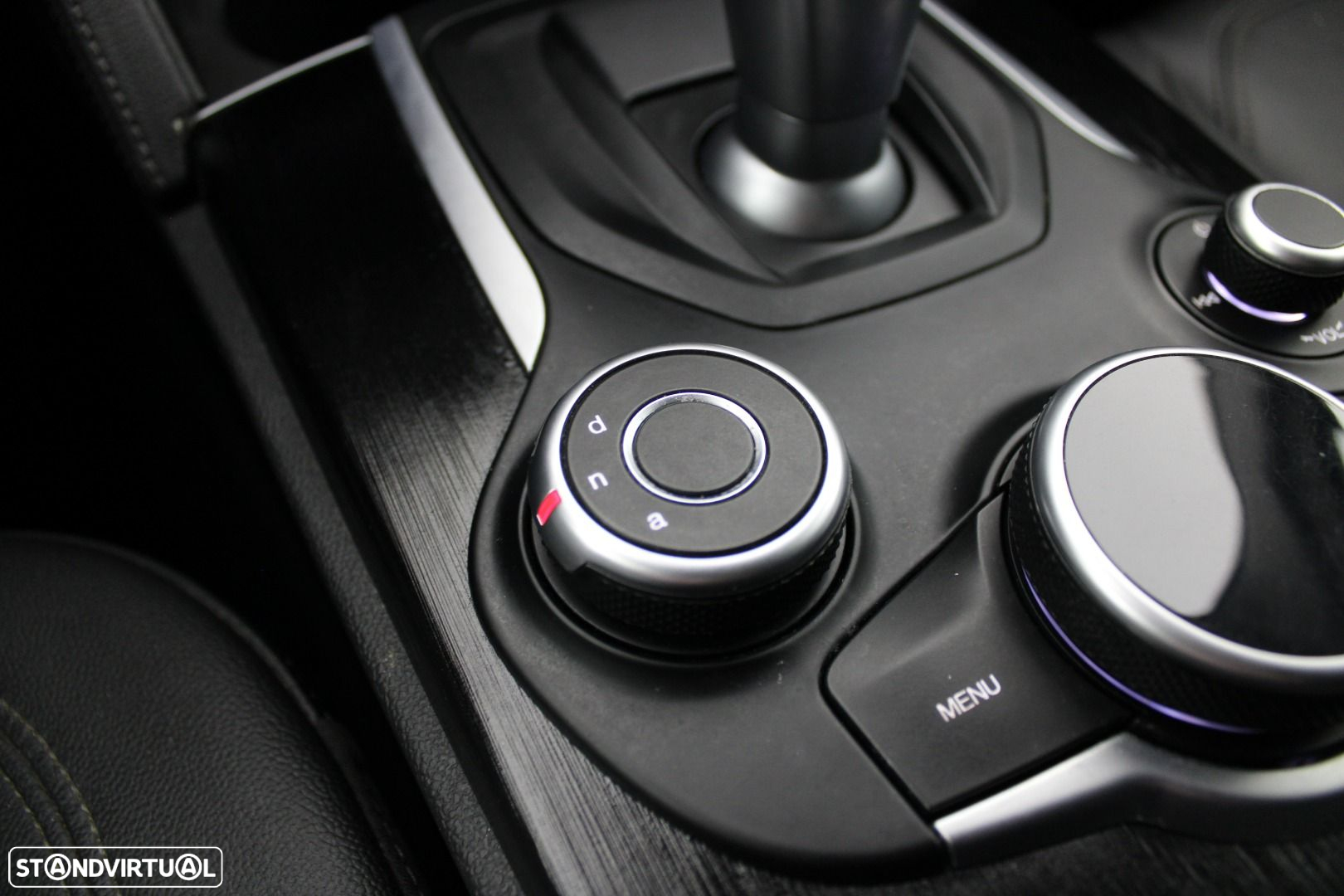 Alfa Romeo Stelvio 2.2 D Super AT8 - 25