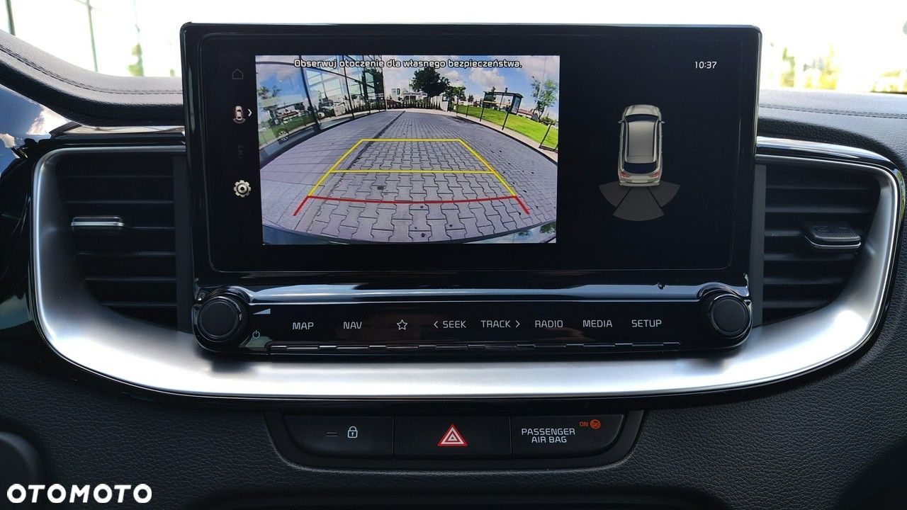 Kia Ceed - 25