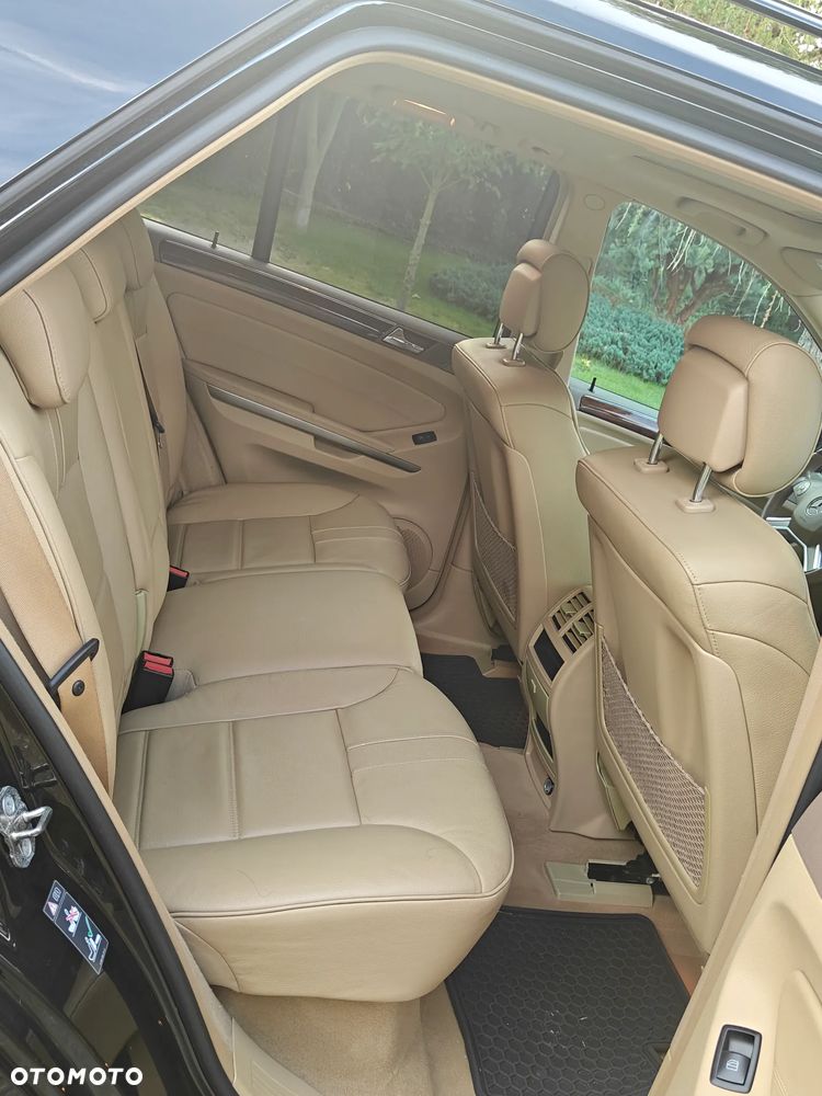 Mercedes-Benz ML - 18