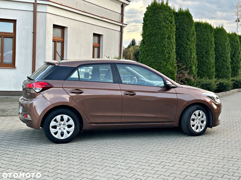 Hyundai i20 blue 1.2 Style - 14