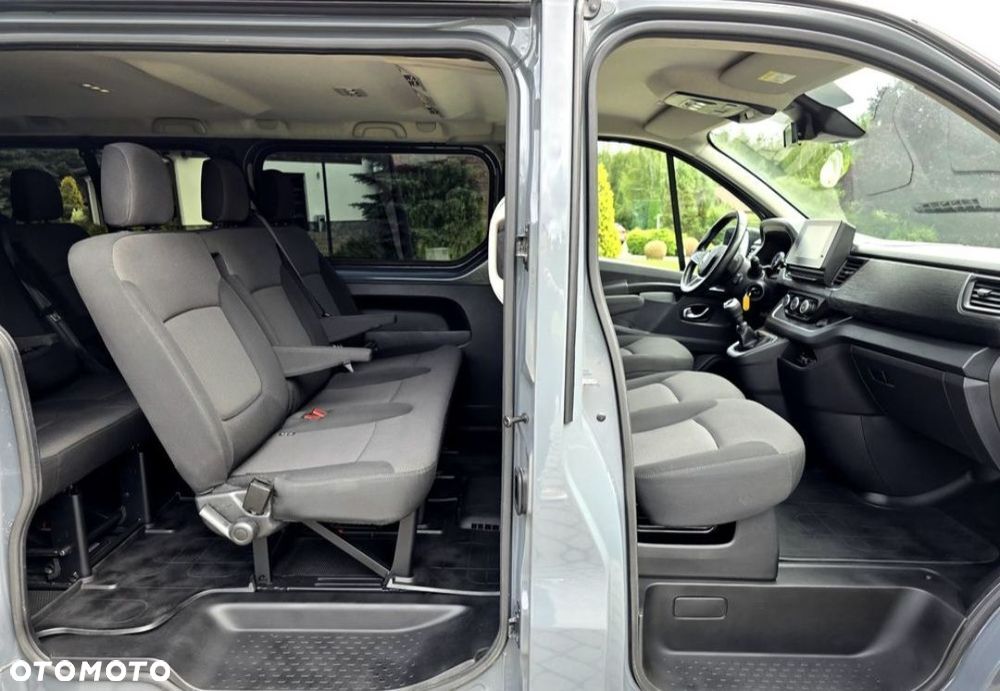 Renault Trafic - 25
