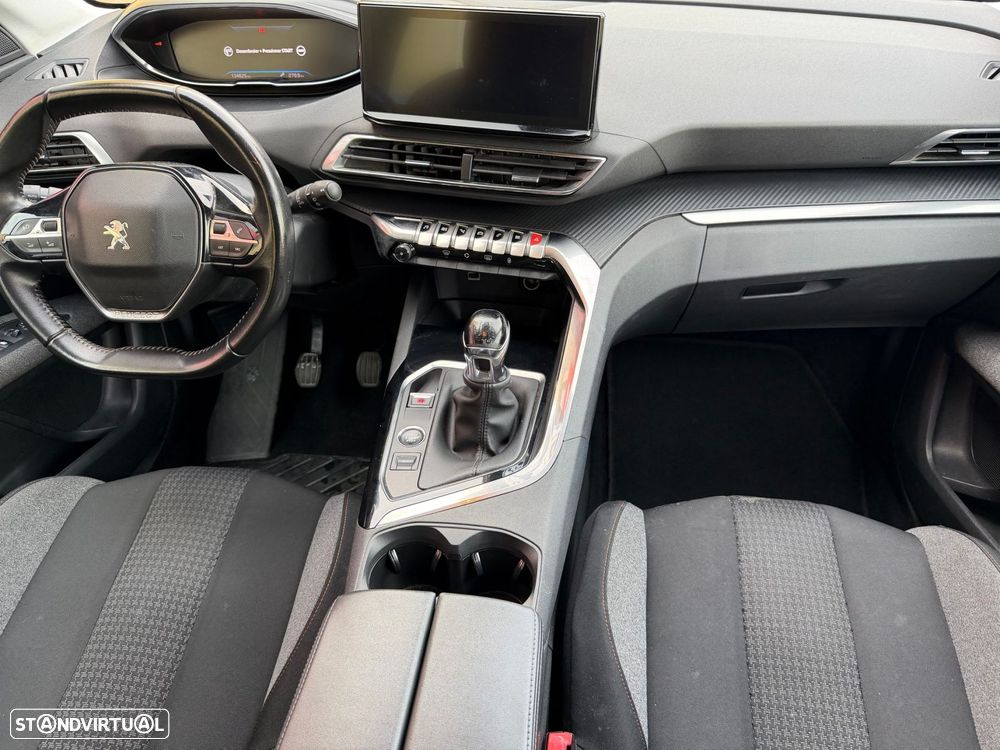 Peugeot 3008 1.2 PureTech Active Pack - 17