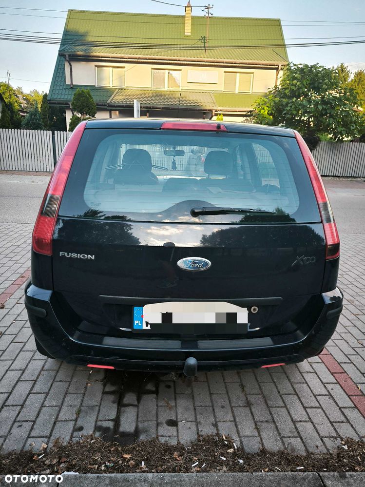 Ford Fusion - 2