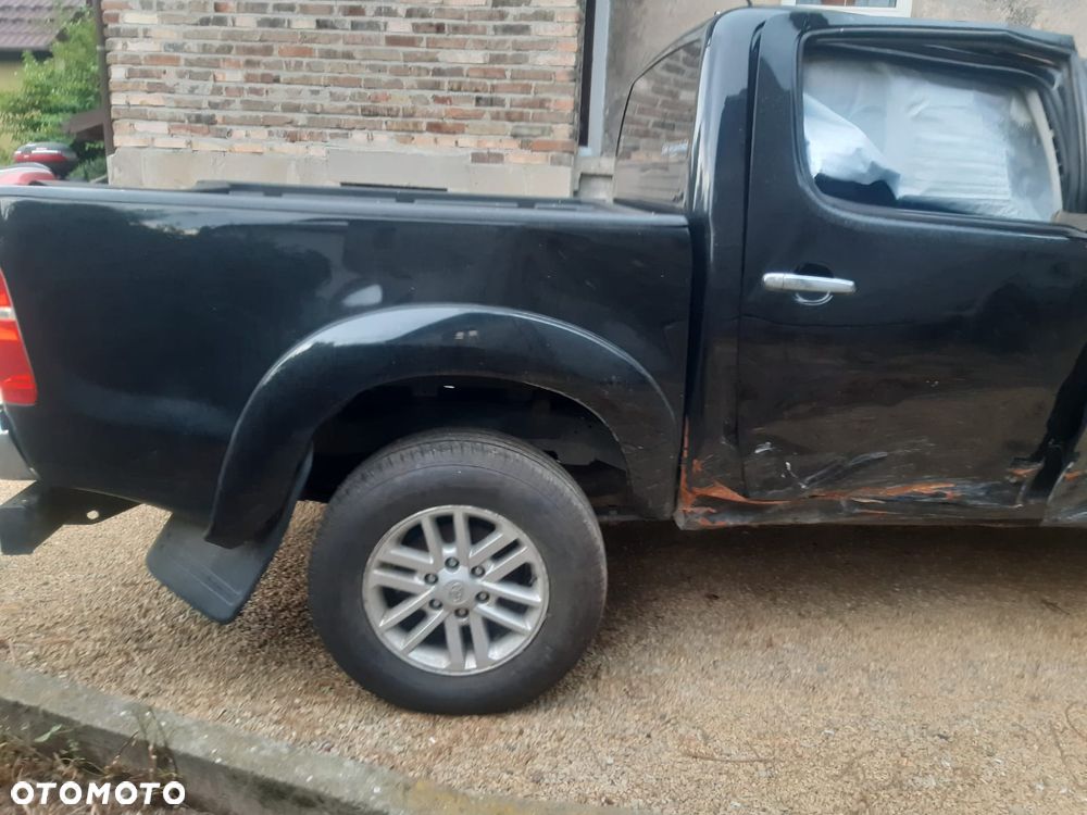 Toyota Hilux - 7