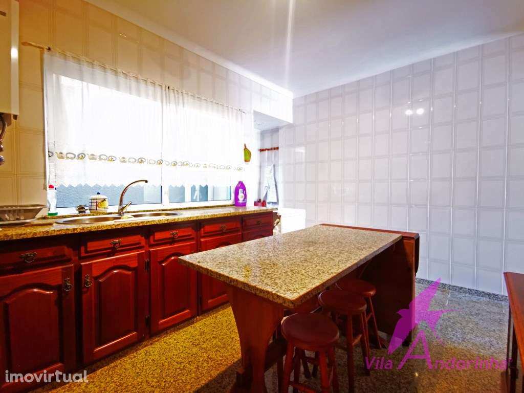 Moradia T4 a 10 metros da praia - Grande imagem: 3/21