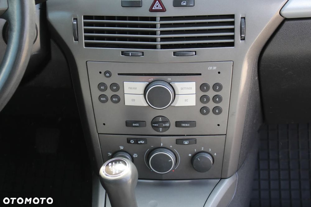 Opel Astra - 13