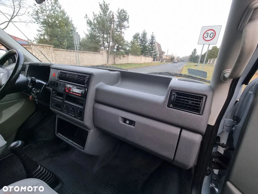 Volkswagen Transporter Mixt - 11