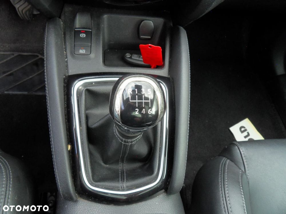 Nissan Qashqai 1.5 dCi DPF 360 - 21