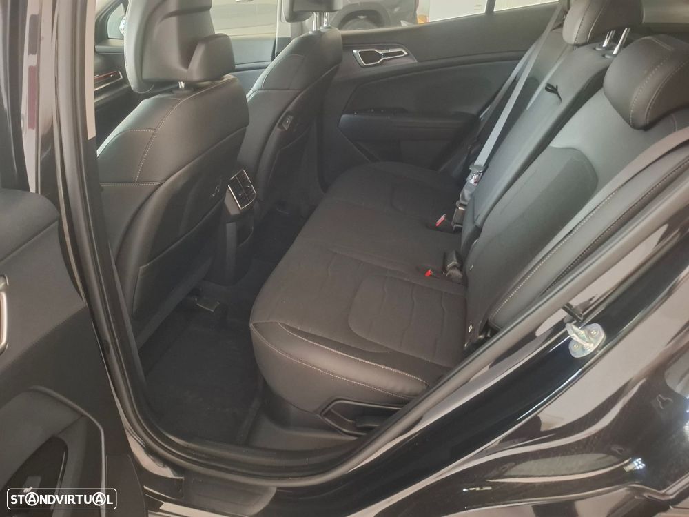 Kia Sportage 1.6 T-GDi HEV Tech - 4