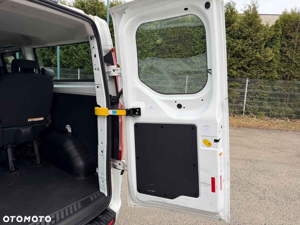 Ford Transit Custom - 11
