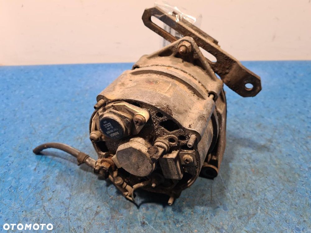 VOLKSWAGEN GOLF II 1.6B ALTERNATOR - 6
