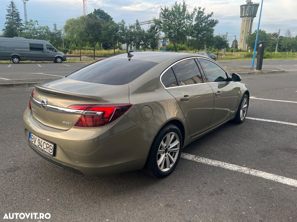 Opel Insignia - 10