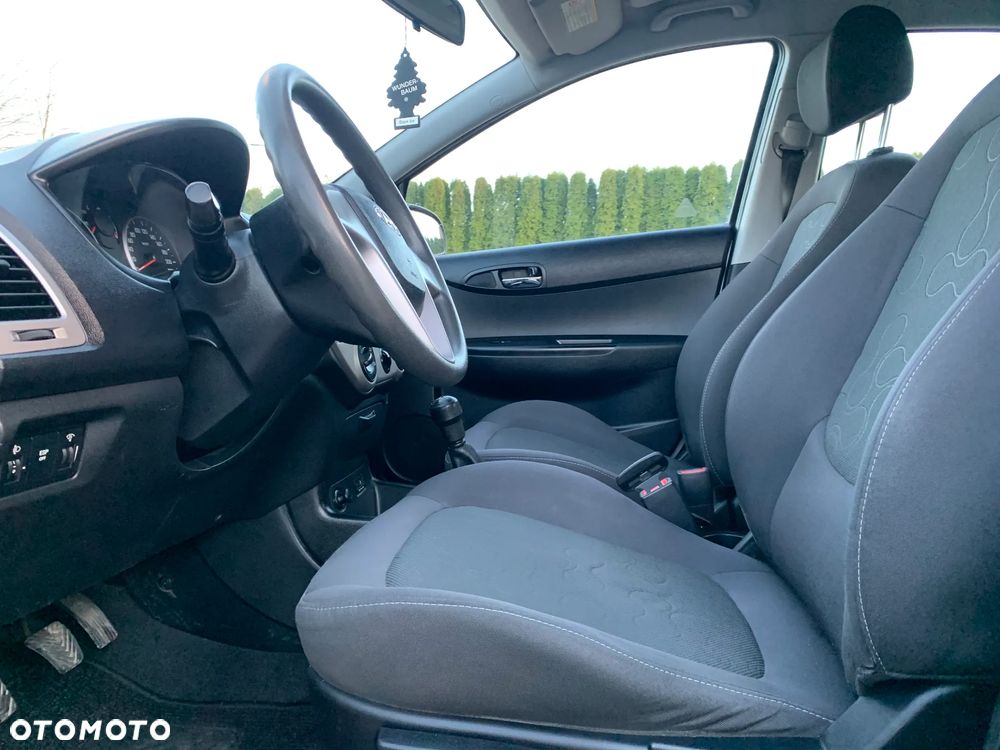 Hyundai i20 - 10