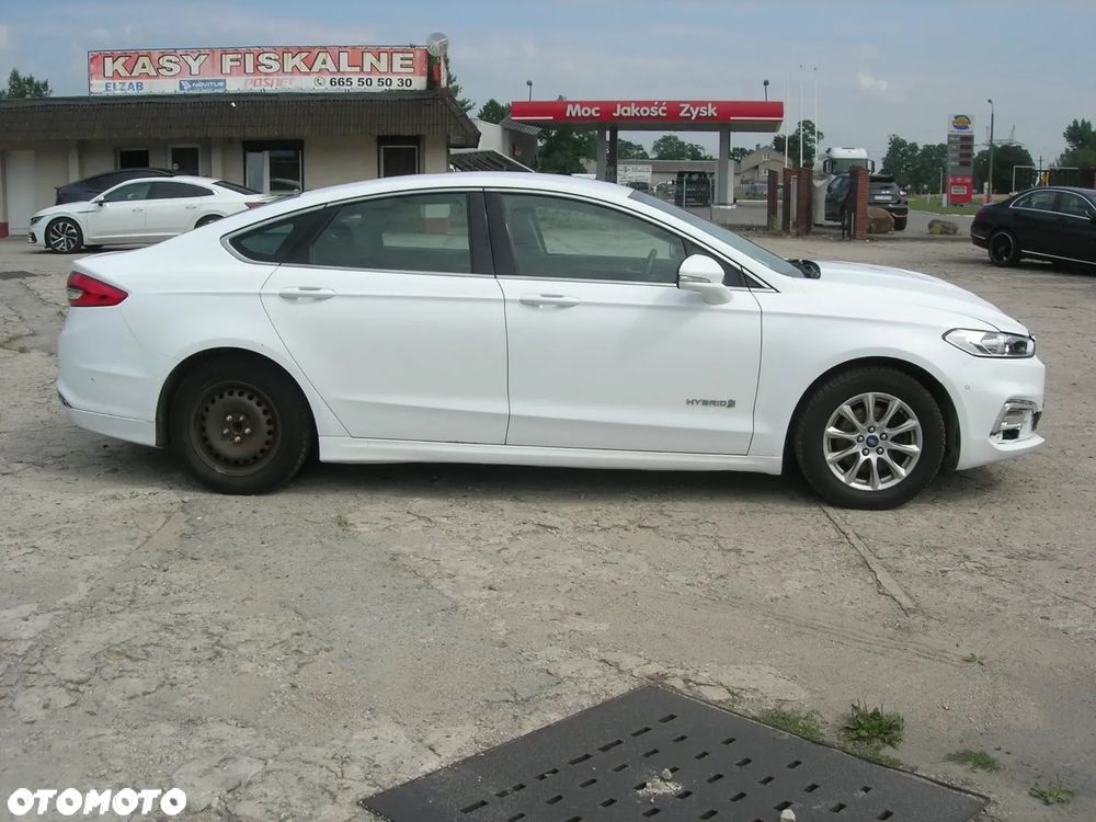 Ford Mondeo 2.0 Hybrid Trend - 2