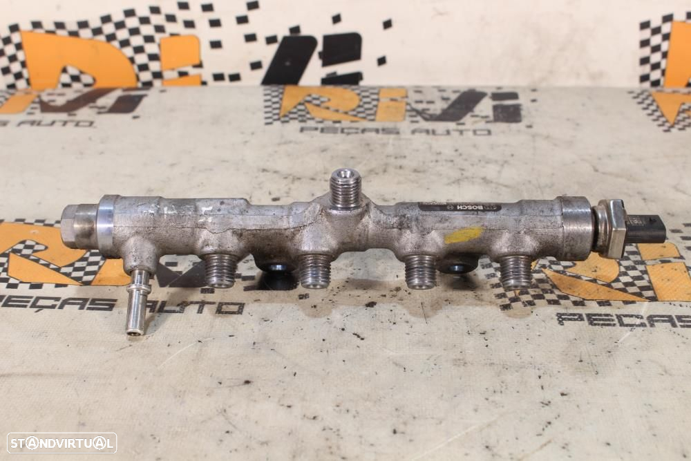 Régua / Rail De Injeção Citroën C3 Iii (Sx)  9821399680 / 0445214361 / - 4