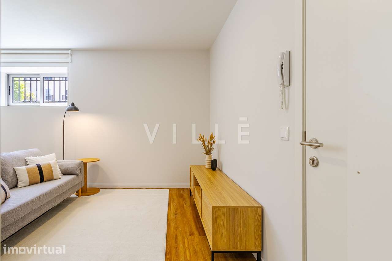 Escritório convertido em apartamento T0, centro de Aveiro - Grande imagem: 5/28