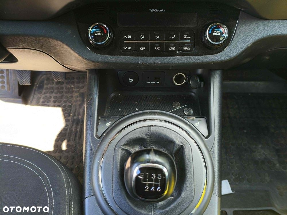 Kia Sportage 1.7 CRDI XL 2WD - 8