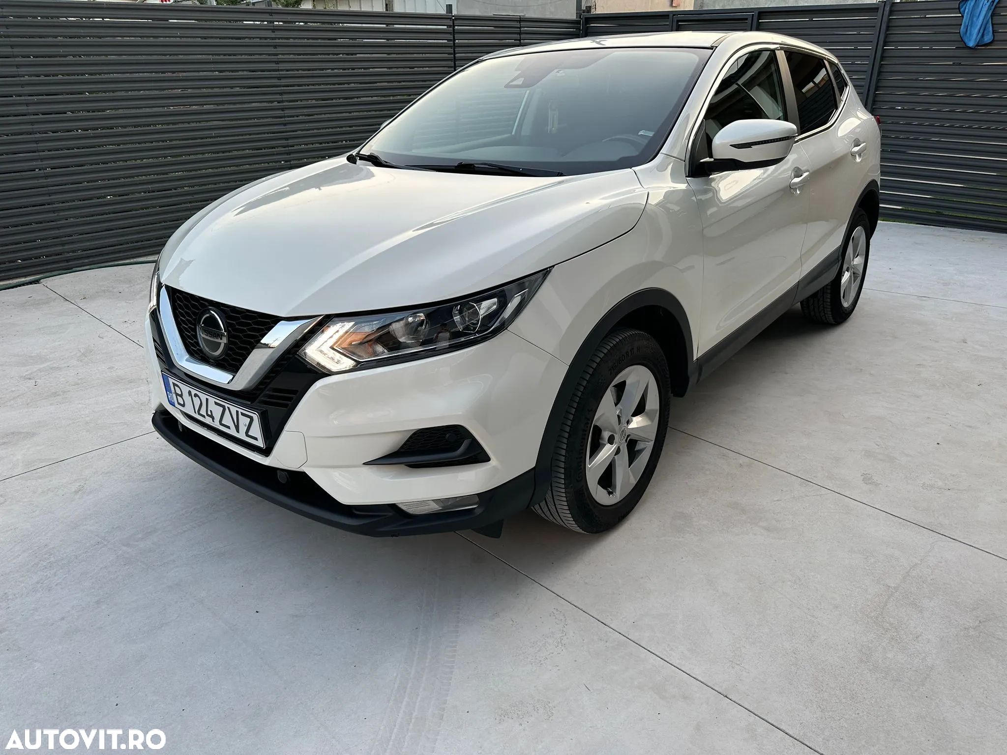 Nissan Qashqai 1.5 DCI TEKNA+ - 1