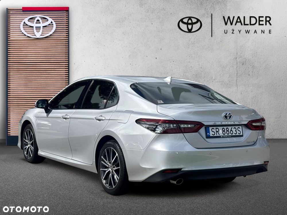 Toyota Camry 2.5 Hybrid Executive CVT - 3