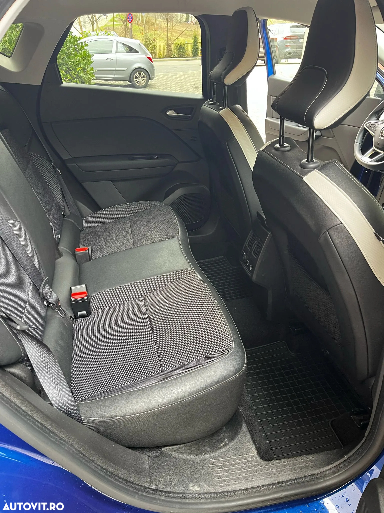Renault Captur E-TECH Full Hybrid 145 Techno - 11