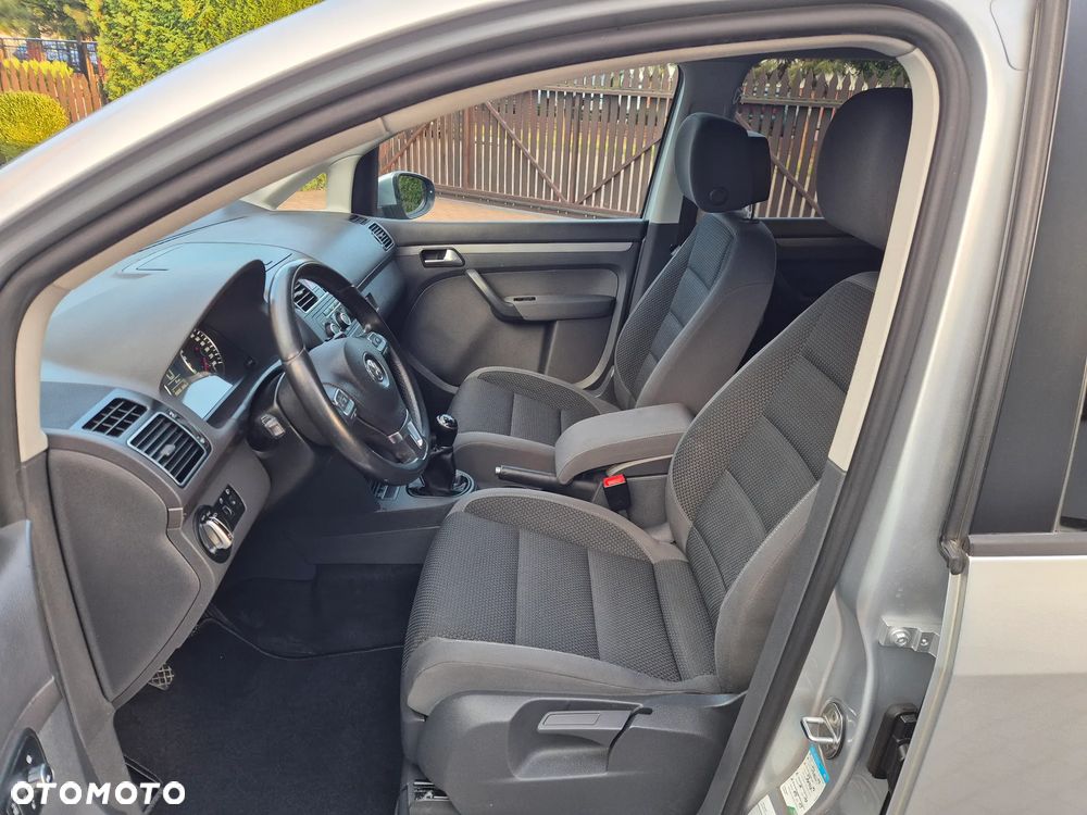 Volkswagen Touran 1.6 TDI DPF BlueMot Comfortline - 14