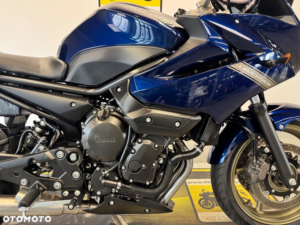 Yamaha XJ - 12